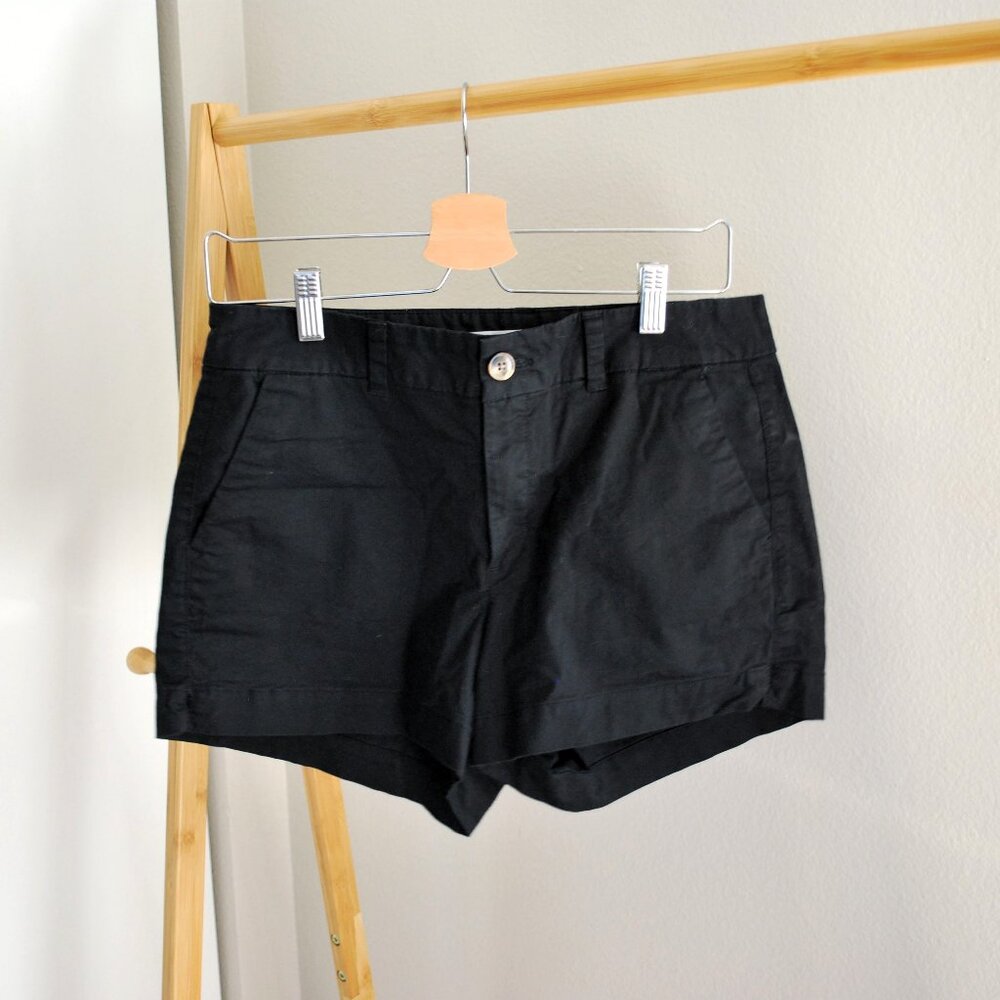 Old Navy Relaxed Mid-Rise Everyday Black Shorts - 3.5-inch inseam